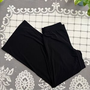 Chico’s Black Wide-Leg Pull-On Pants – Size 0 (S/4-6)